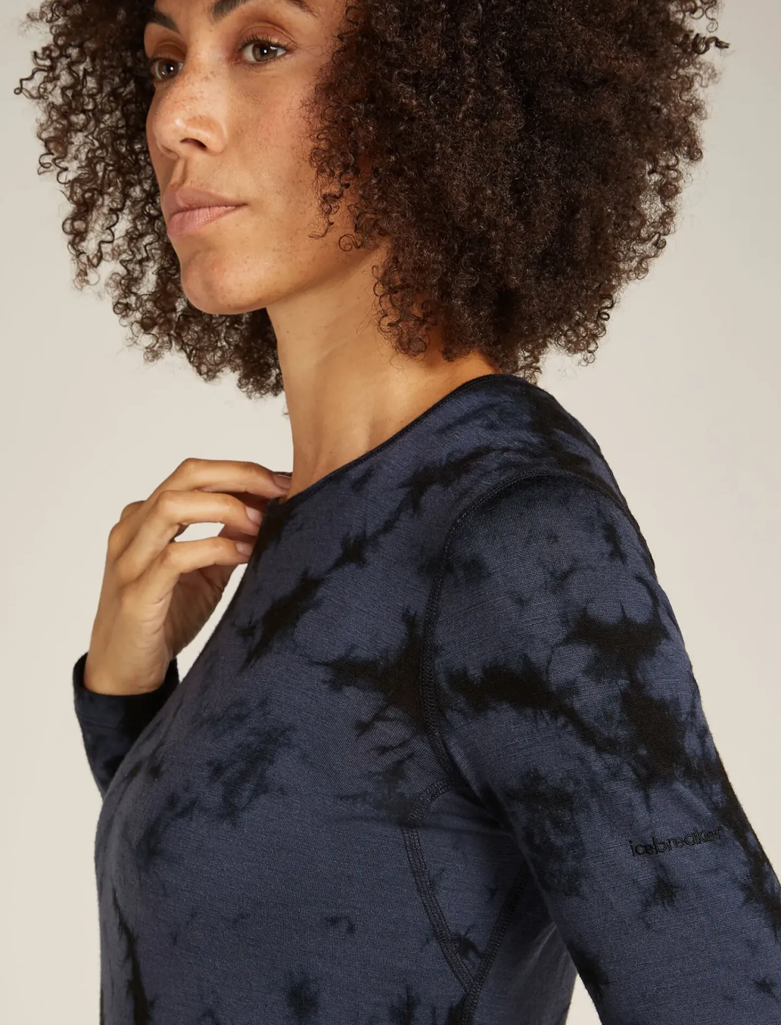 Women's Merino 200 Oasis Long Sleeve Crewe Thermal Top Cloud Dye-Icebreaker Discount